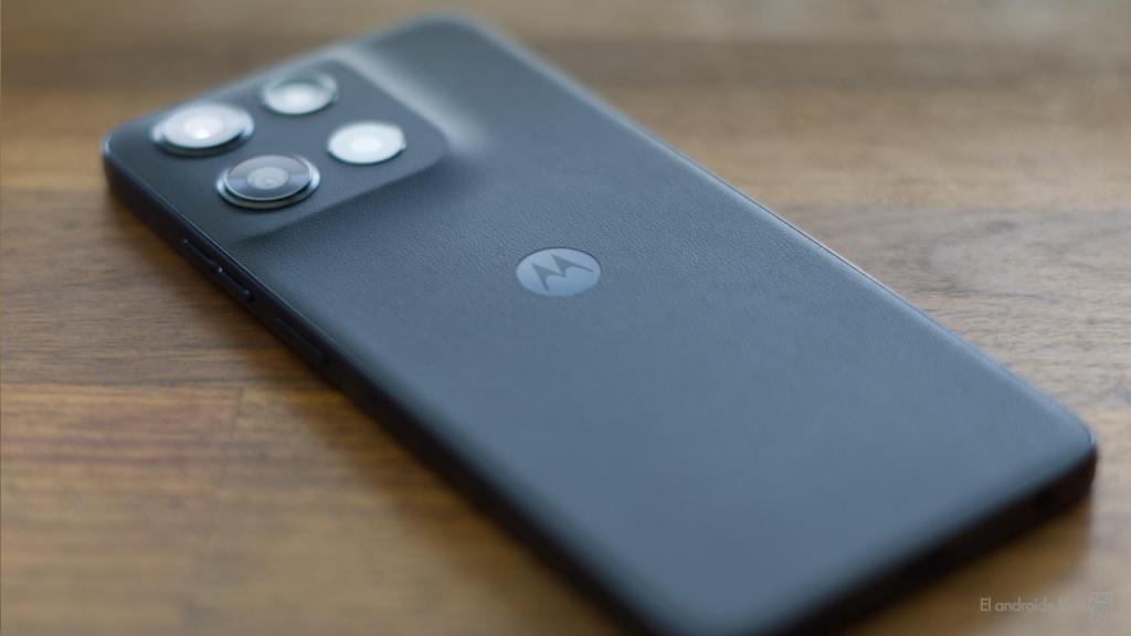 Trasera de piel del Moto G56