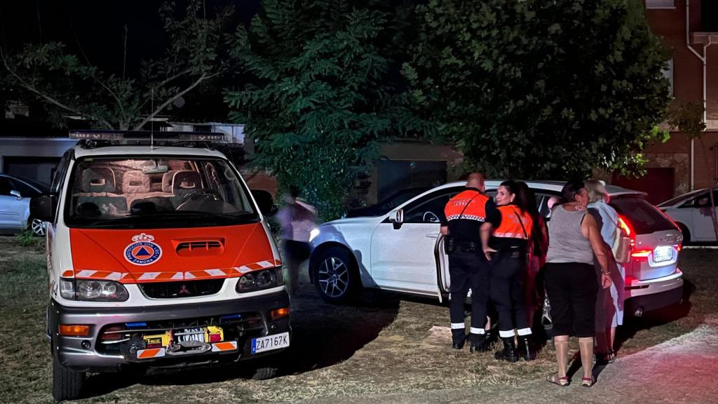 Voluntarios de Protección Civil de Zamora en los pueblos afectados por los incendios