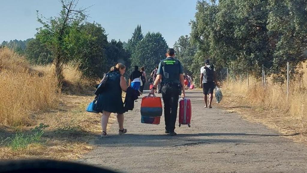 Rescate de la Guardia Civil a los pasajeros del tren