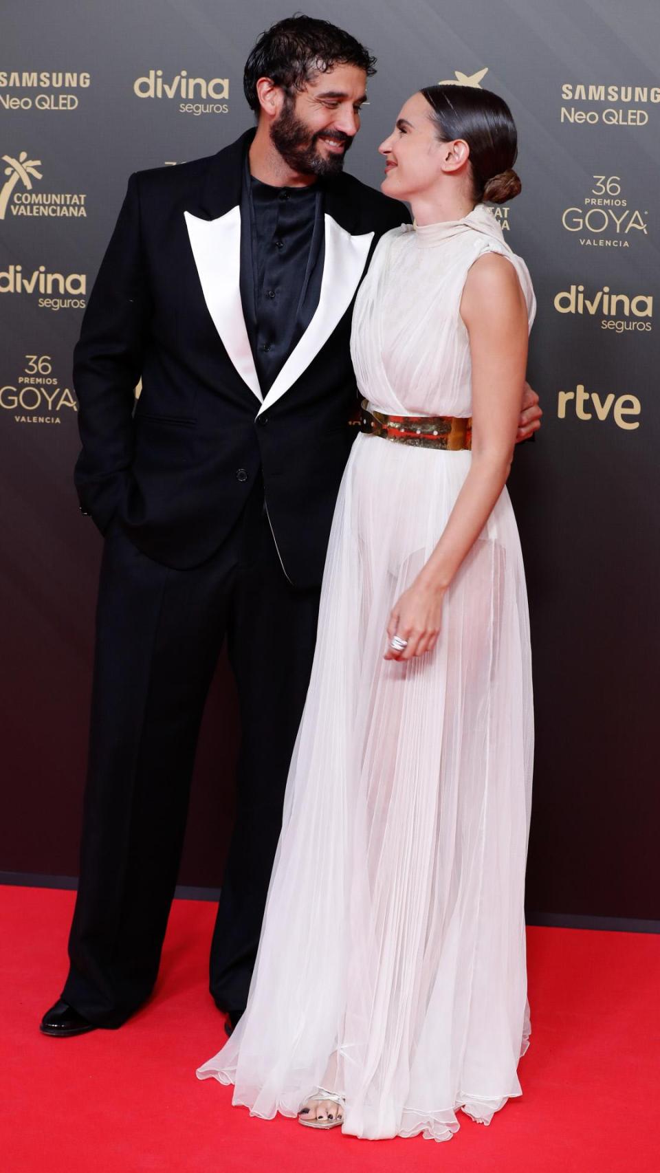 Álex García y Verónica Echegui, en los Premios Goya de 2022.