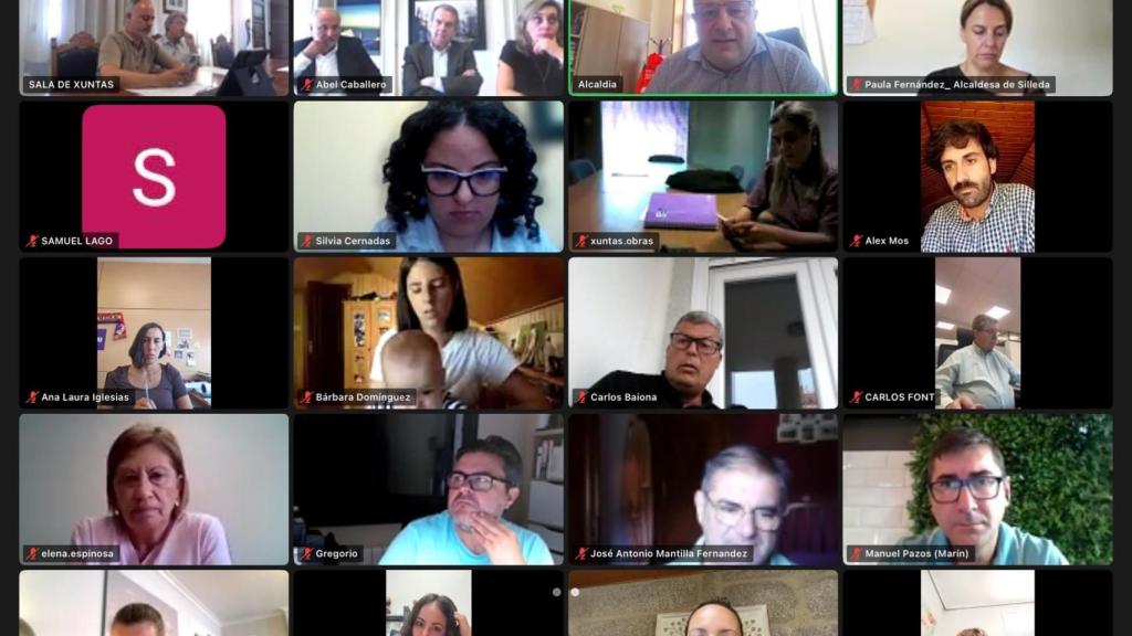 Reunión del secretario xeral del PSdeG en la provincia de Pontevedra con alcaldes, alcaldesas y responsables municipales para hablar sobre la gestión de los incendios, a 25 de agosto de 2025