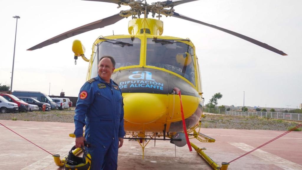 La aeronave alcanza una velocidad de 220 km/h.