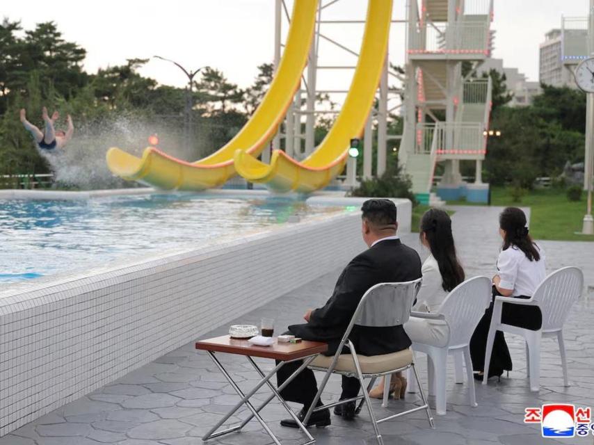 Kim Jong-un en la inauguración de la zona turística costera de Wonsan.
