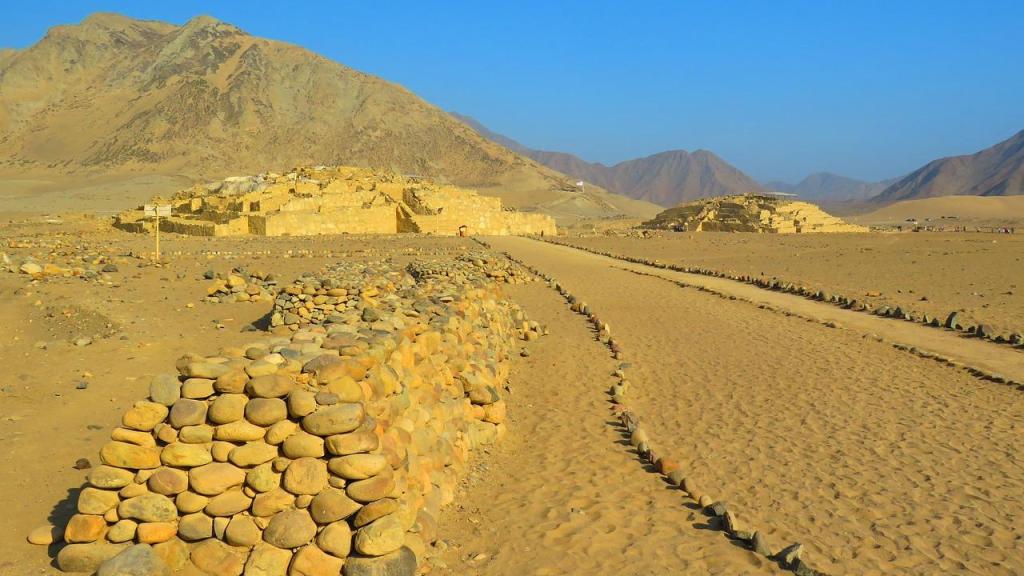 Las Pirámides de Caral, en Perú.