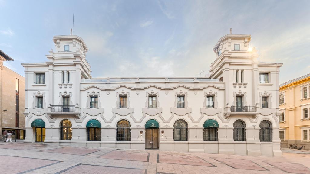 Áurea Palacio de Correos, en la plaza de San Agustín de la capital riojana.