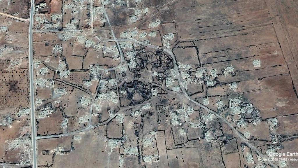 Fotografía aérea de Google Earth de la destrucción en las afueras de Damasco, Siria.