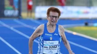 Emma María Mazzenga, velocista de 92 años.