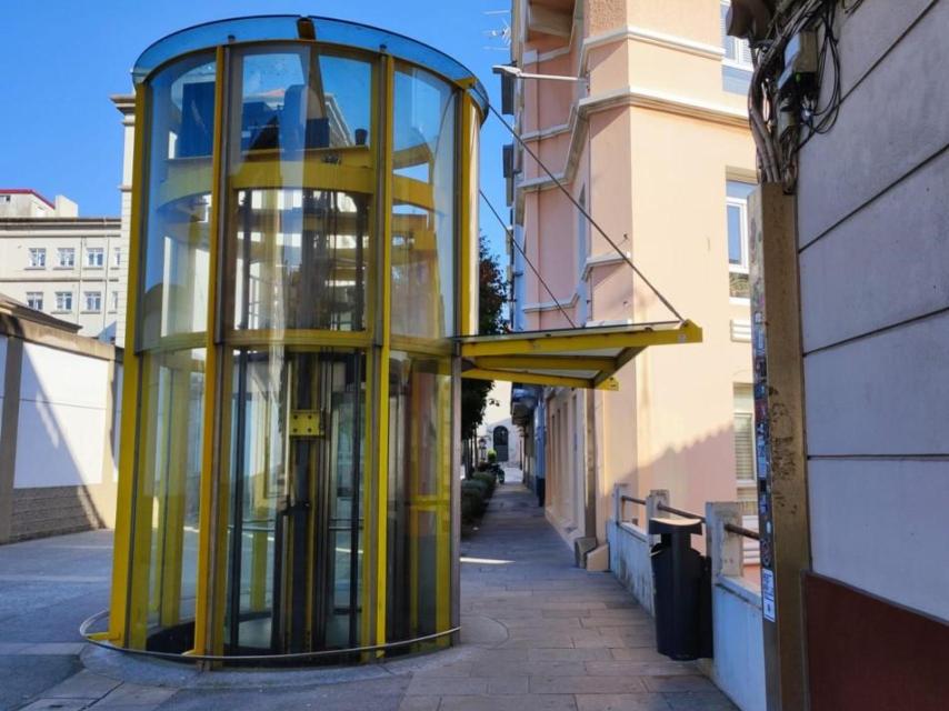 Ascensor entre General Alesón y Capitán Troncoso, arreglado esta semana.