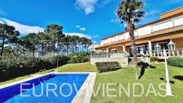 Lujosa casa con piscina privada y muy cerca de la playa