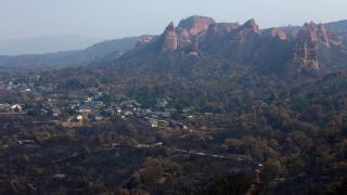 Efectos del incendio iniciado en la localidad de Yeres (León), y que ha afectado al paraje de Las Médulas