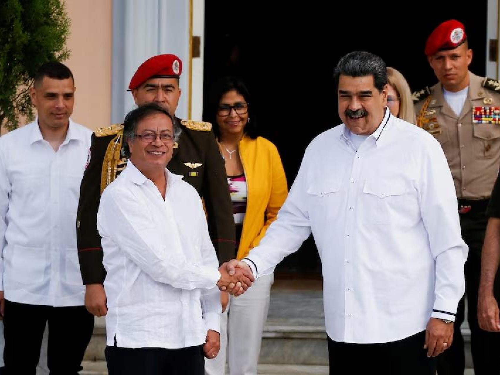 Nicolás Maduro recibe en el Palacio de Miraflores al presidente colombiano, Gustavo Petro, el 7 de enero de 2023.