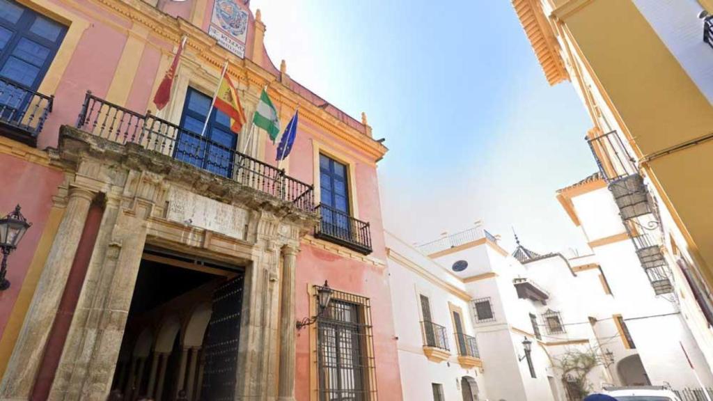 La fachada del Apeadero del Alcázar de Sevilla