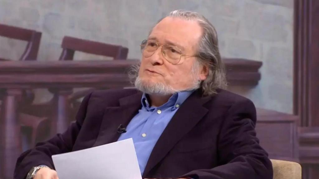 Niño-Becerra, catedrático en Economía.