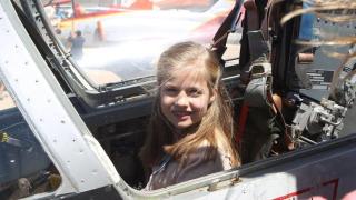 173498_princesa-leonor-avion-academia-san-javier-cumpleanos mayo2014