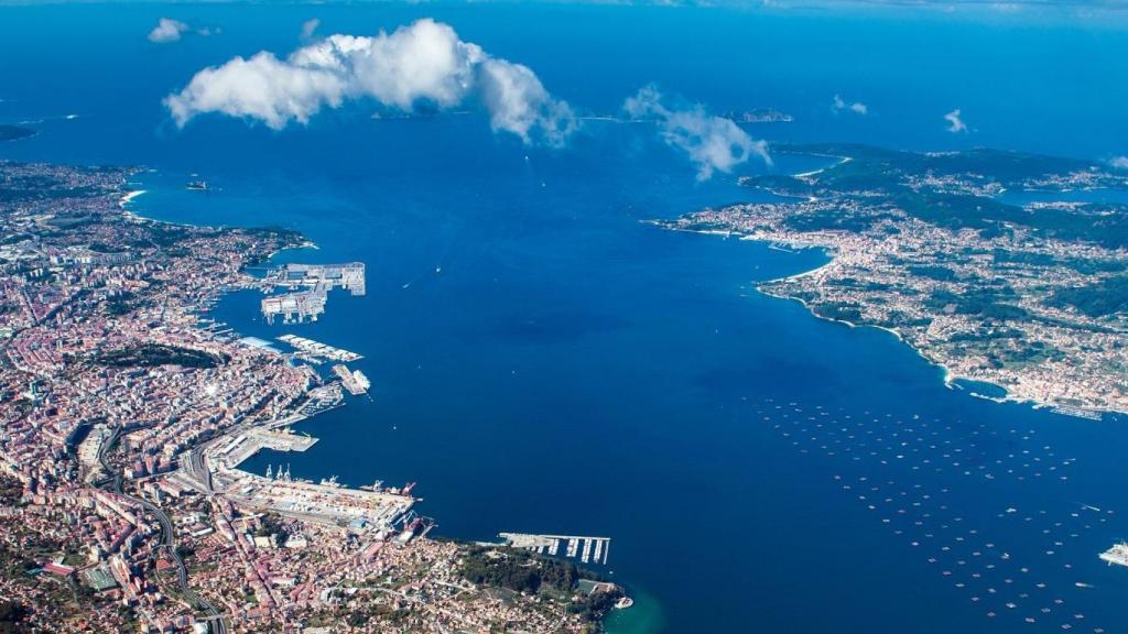 Imagen aérea del Puerto y la ría de Vigo.