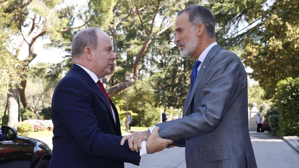Alberto de Mónaco y el rey Felipe VI, el 15 de octubre de 2022, con motivo de la visita del príncipe monegasco a nuestro país.