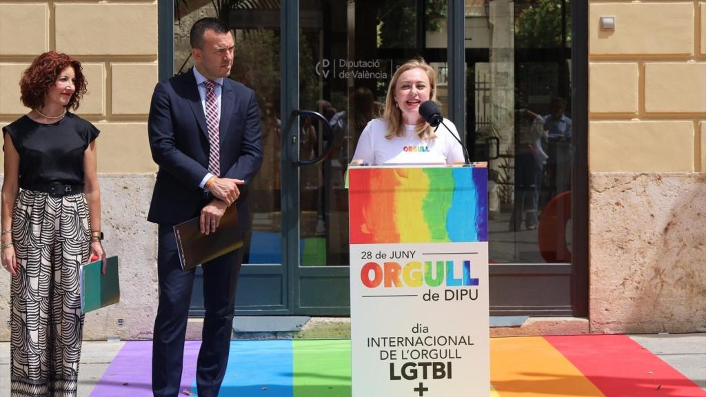Mompó y Enguix, en los actos del Día del Orgullo. Diputación de Valencia