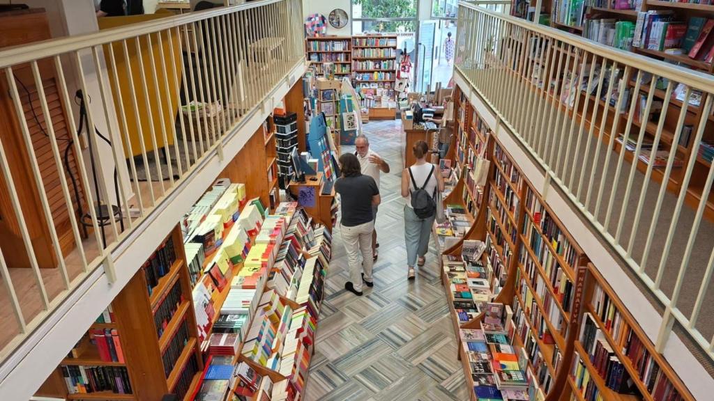 Interior Librería Rayuela.
