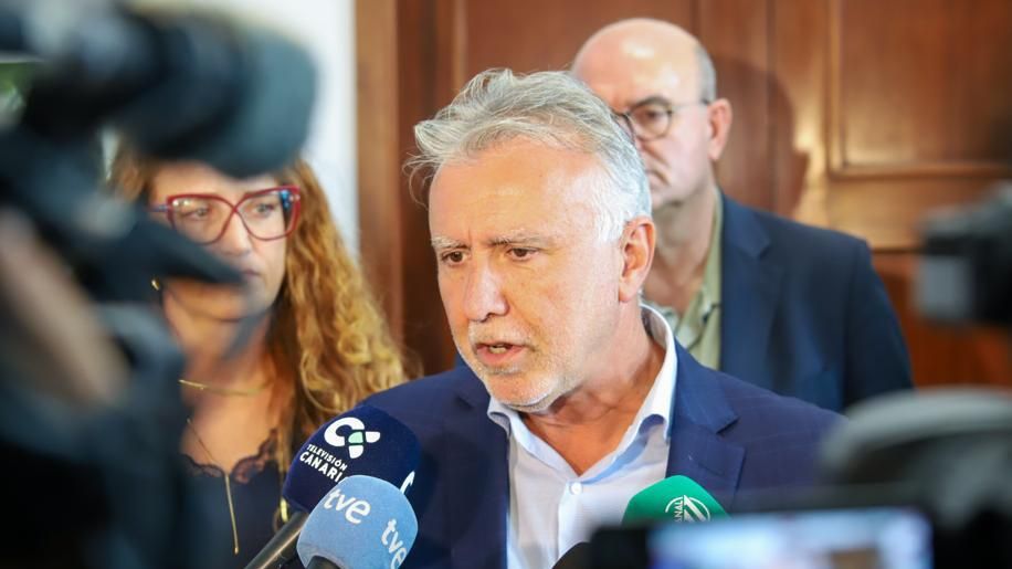 Torres amenaza a las CCAA que no cumplan con el reparto de menas ...