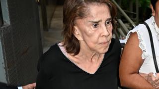 EuropaPress_6918510_mirna_carvajal_sale_capilla_ardiente_manuel_calva_situada_sgae_27_agosto