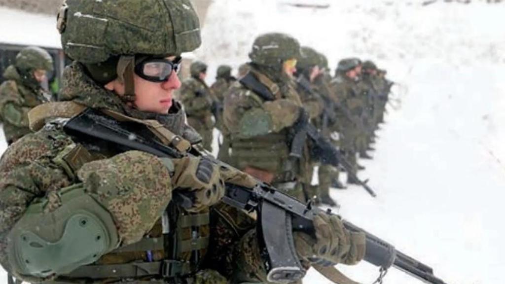 Russian soldiers in the snow.