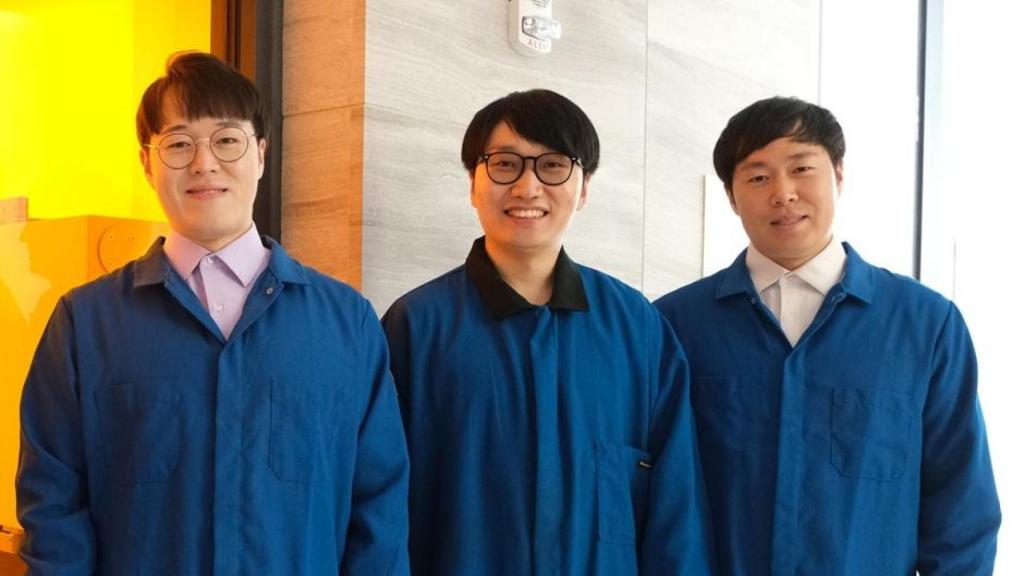 Dr. Young Hun Lee del MIT, Dr. Hwajoo Joo del MIT, Dr. Jung Hun Lee del MIT