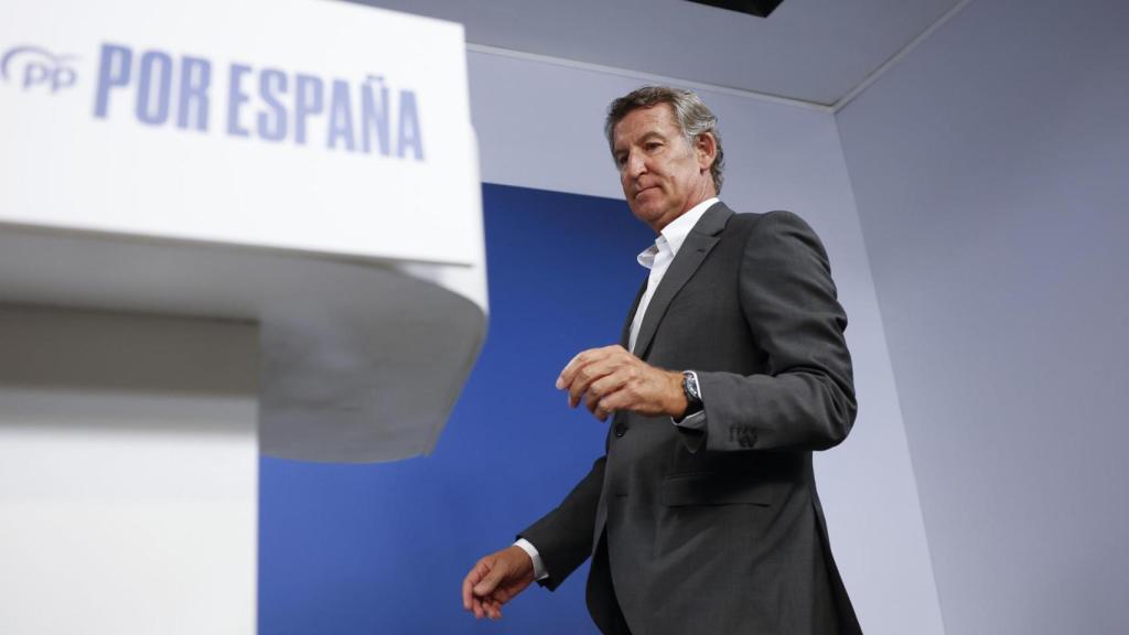 El líder del PP, Alberto Núñez Feijóo, en una comparecencia desde Génova.