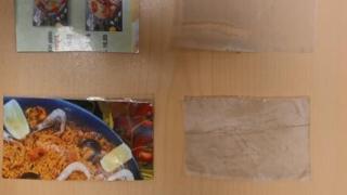 Las tarjetas que utilizaba.