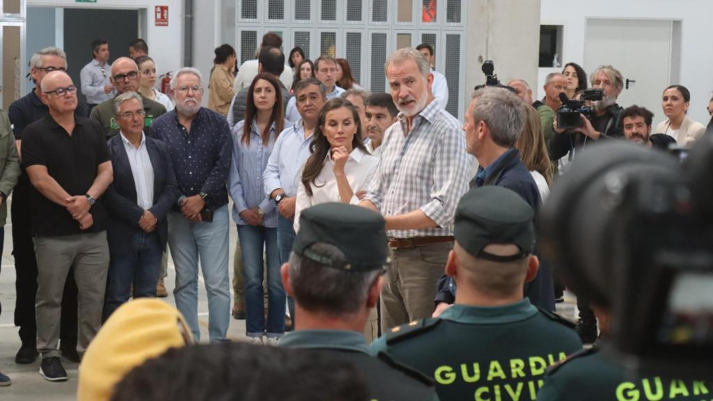El rey Felipe VI y la reina Leticia visitan el Centro de Coordinación del Distrito Forestal XIV de Verín, Ourense