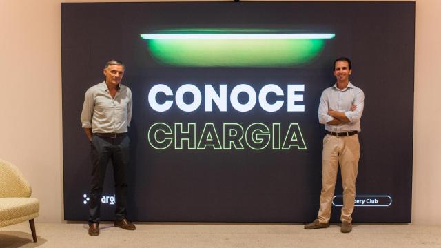 Los cofundadores de Chargia, Martín Fimia (izq) y Eduardo Medina (der).