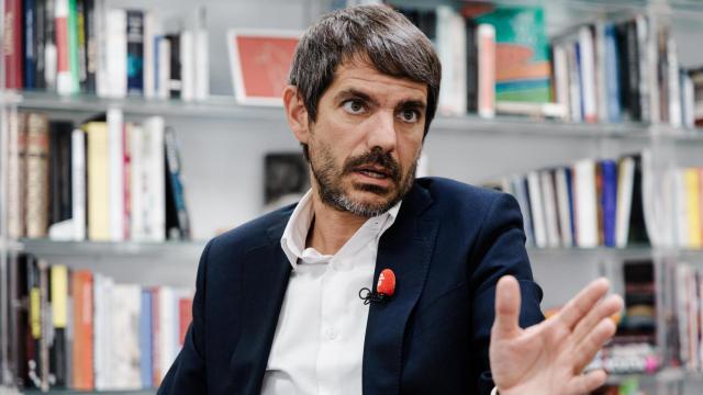 El ministro de Cultura, Ernest Urtasun, durante una entrevista para Europa Press en el Ministerio de Cultura.