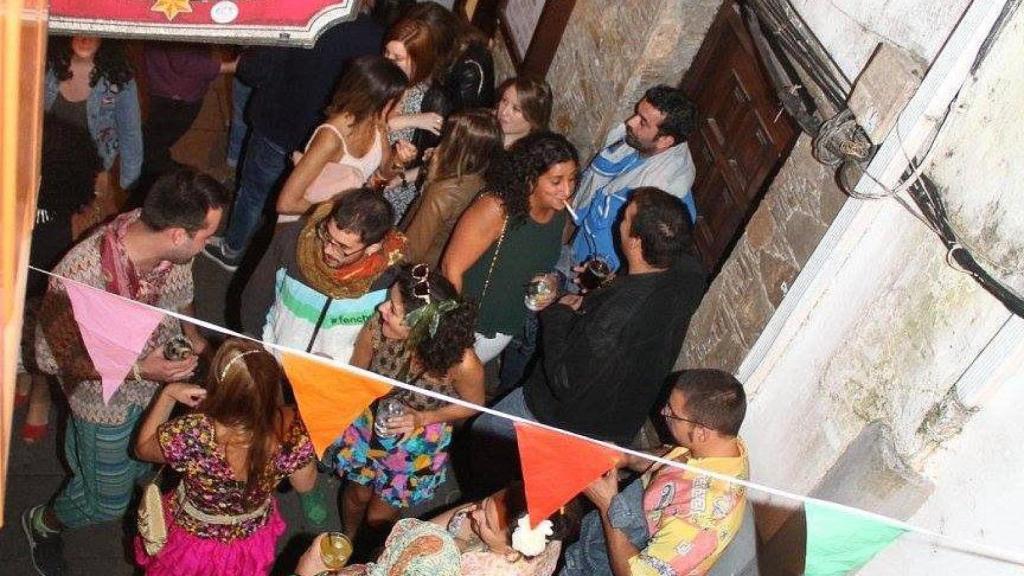 Clientes disfrutando de O Curruncho.