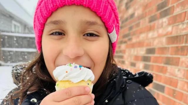Una niña hispana de Texas muere en un accidente al llegar a la escuela