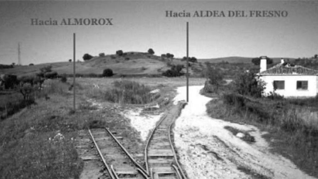 Bifurcación en Villamanta de la vía hacia Almorox y Casavieja.