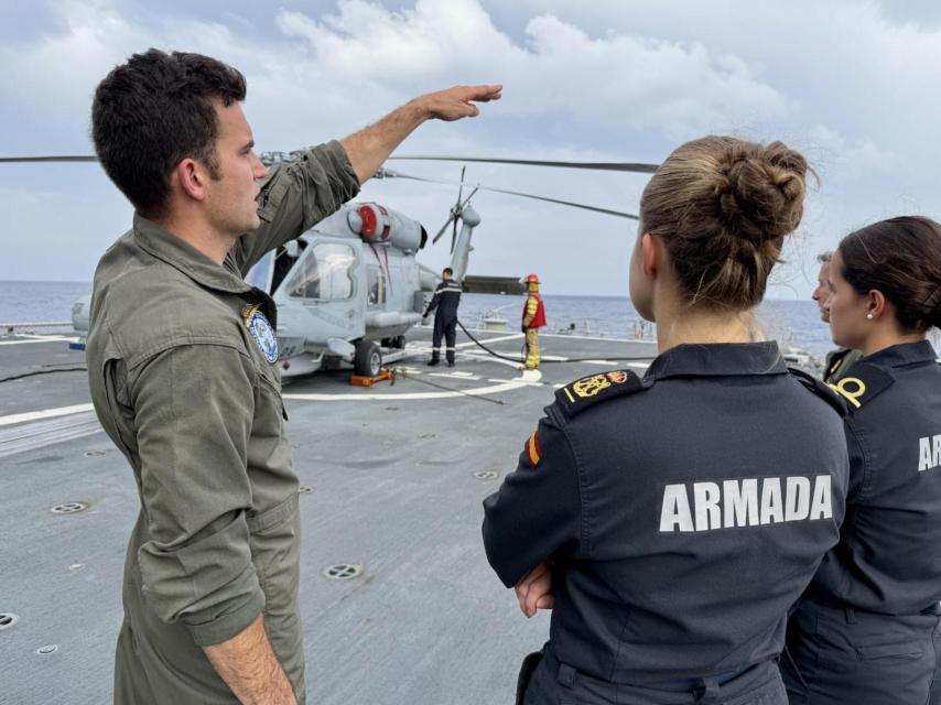 La heredera podrá volar por primera vez en su paso por San Javier.
