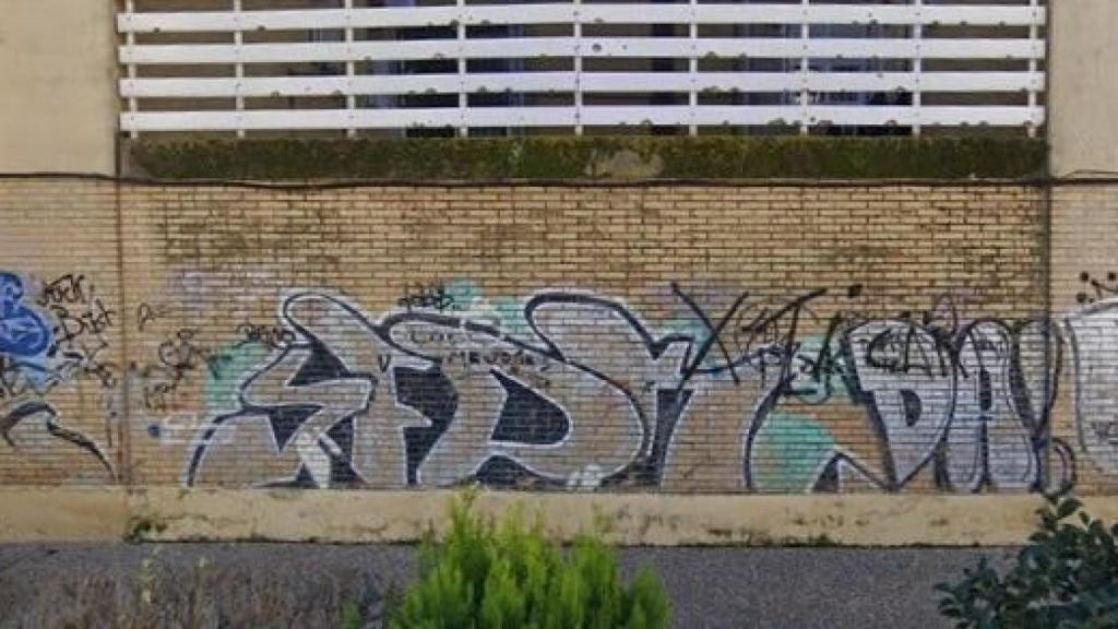 Antiguo grafiti de SFDK en Pino Montano.