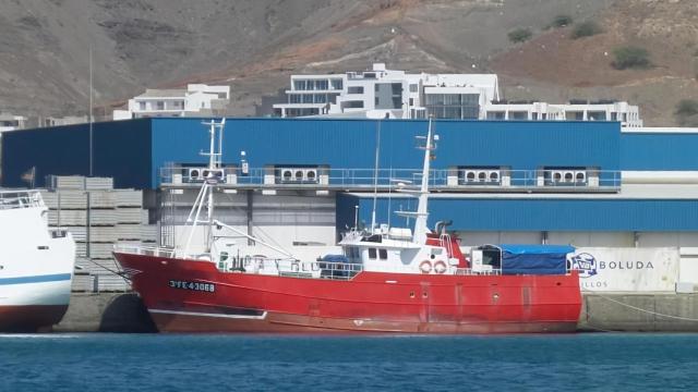 El pesquero 'Nuevo Salmón', que ha naufragado en Azores.