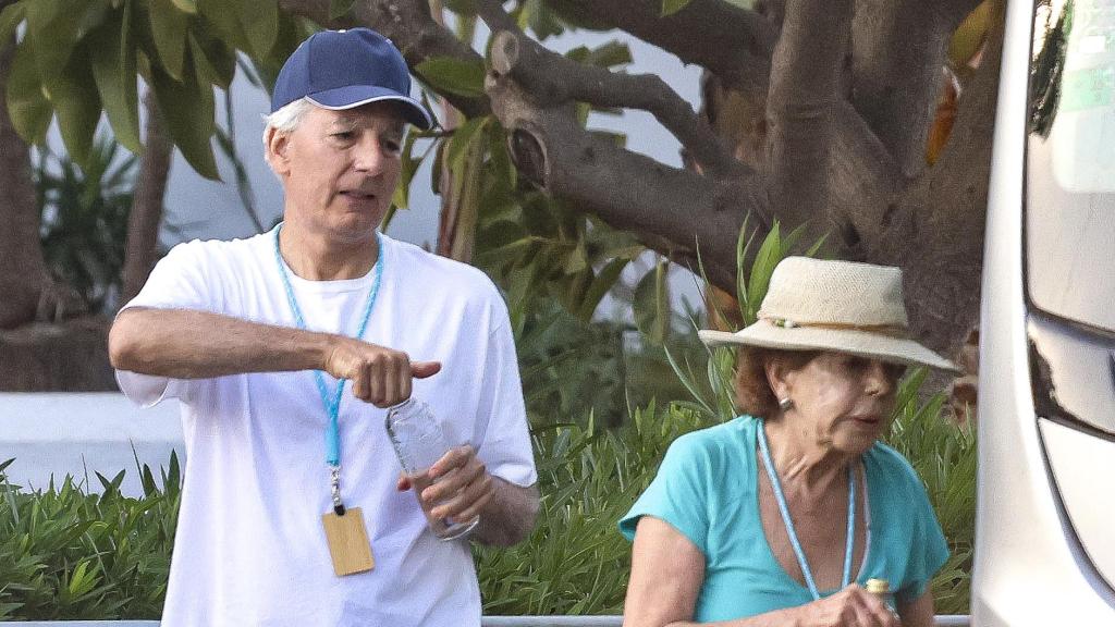 Patricia Llosa y Álvaro Vargas Llosa, en una fotografía realizada en Marbella el pasado 17 de agosto.