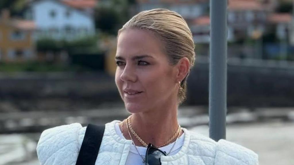 Amelia Bono con chaleco de Maksu.