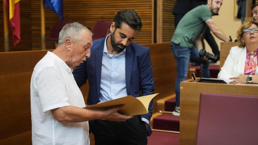 Los portavoces de Compromís y el PSPV, Joan Baldoví y José Muñoz. Jorge Gil / EP