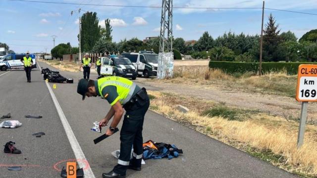 Guardia Civil de Tráfico en el lugar del accidente