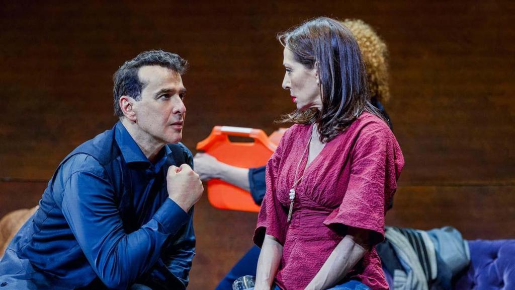 Luis Merlo y Natalia Millán en un momento de la función. Foto: Teatro Alcázar