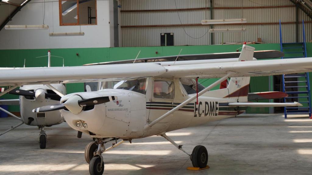 Uno de los aviones del Real Aeroclub de Alicante.
