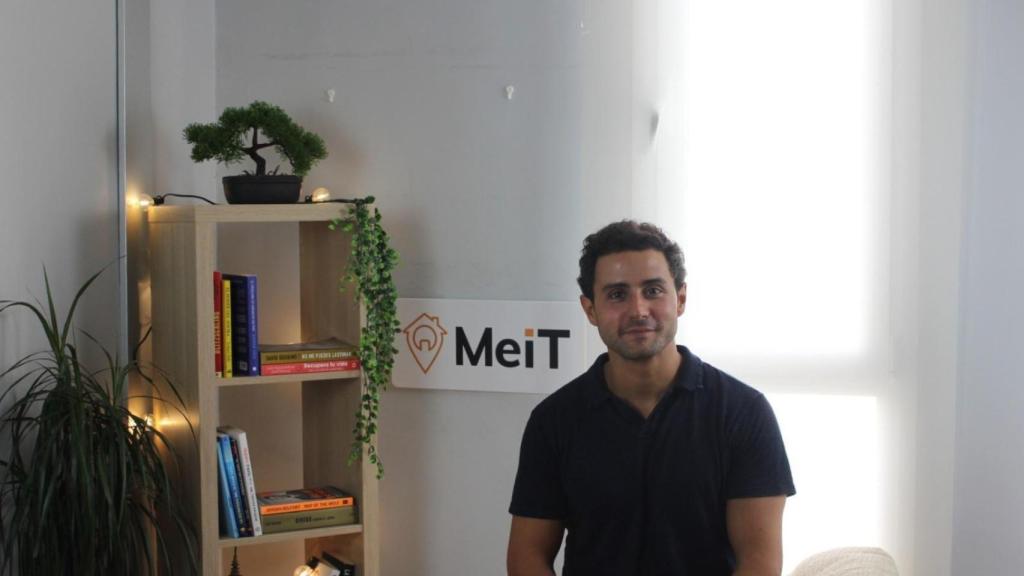 Jaime Cerezo, cofundador de la plataforma en la oficina de Meit.