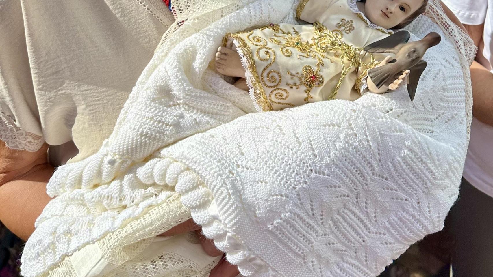 La llegada del nuevo Niño Jesús de la Virgen de Flores a Álora