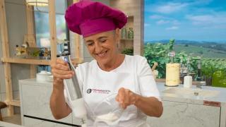 La chef Eva Arguiñano en su programa televisivo de cocina.
