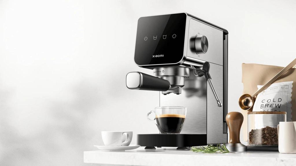 La Xiaomi Semi Automatic Espresso Machine.