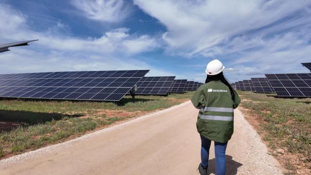 Imagen de archivo de una planta fotovoltaica de Iberdrola.
