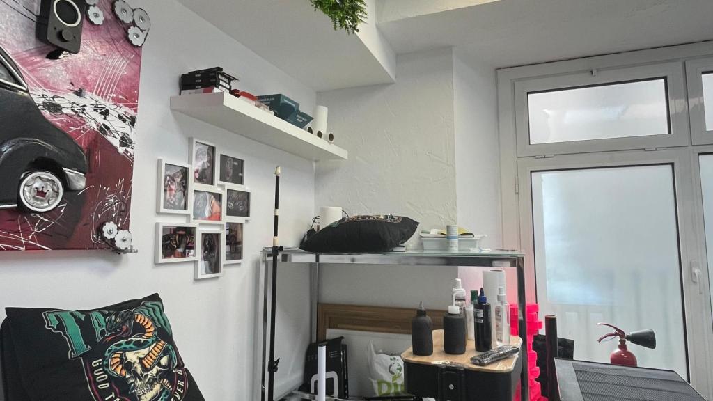 Interior del local Profesional Tattoo.