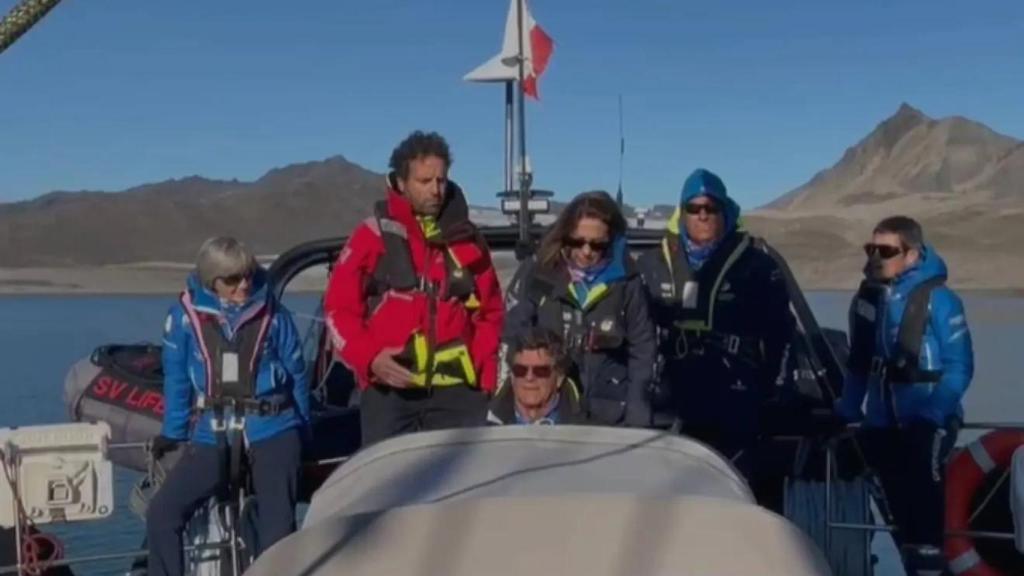 Los séniors, en una imagen tomada durante la travesía por el Ártico.